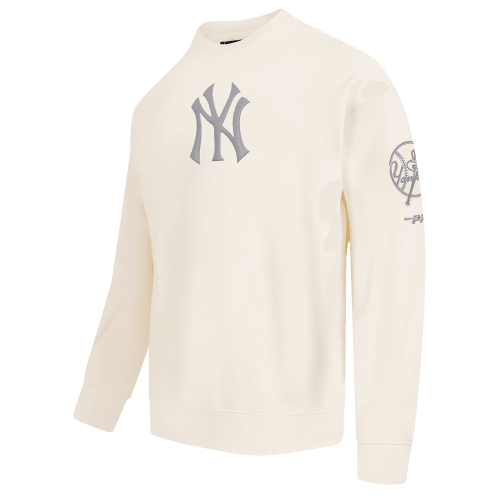 Men’s New York Yankees Eggshell Street Team Crewneck Sweatshirt by Pro Standard®